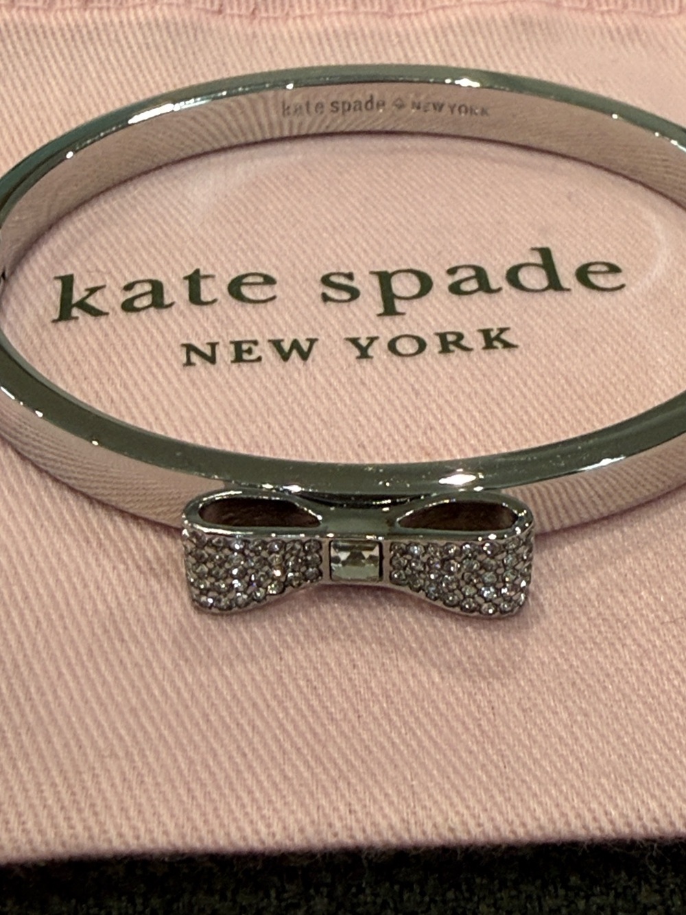 Kate Spade ๐ Silver Ready Set Bow Crystal Pave Bangle Bracelet ๐ - Picture 5 of 9